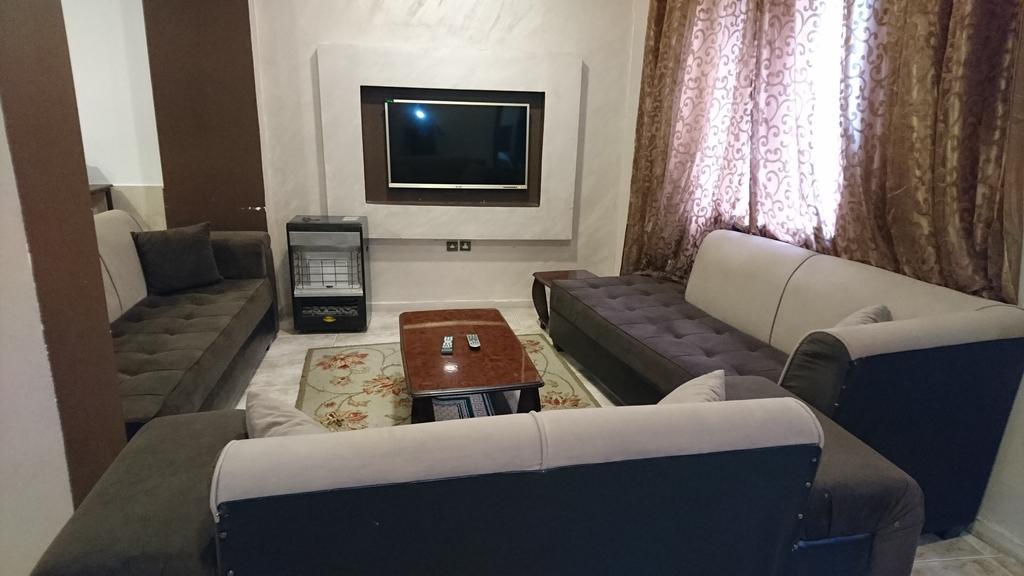 Al Fawanes Hotel Apartments Amman Ngoại thất bức ảnh